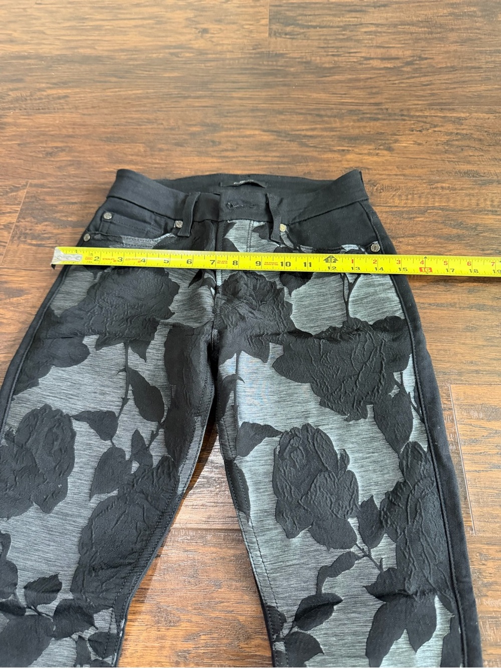 7 For All Mankind Women's Black & Silver Design Jeans Size 24 - Picture 10 of 11